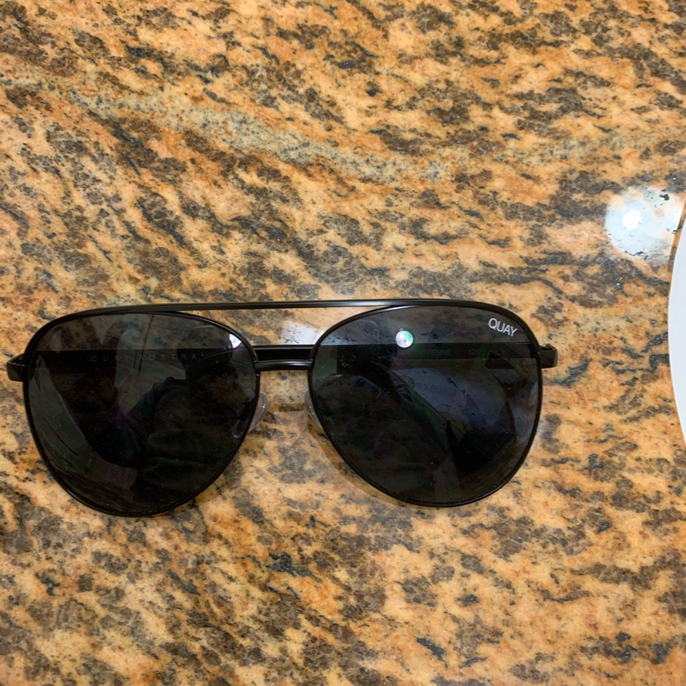 QUAY Aviator polarized sunglasses